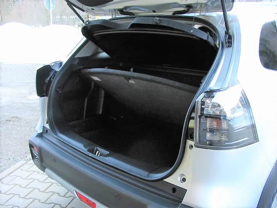 Suzuki S-Cross - Thumbnail 18