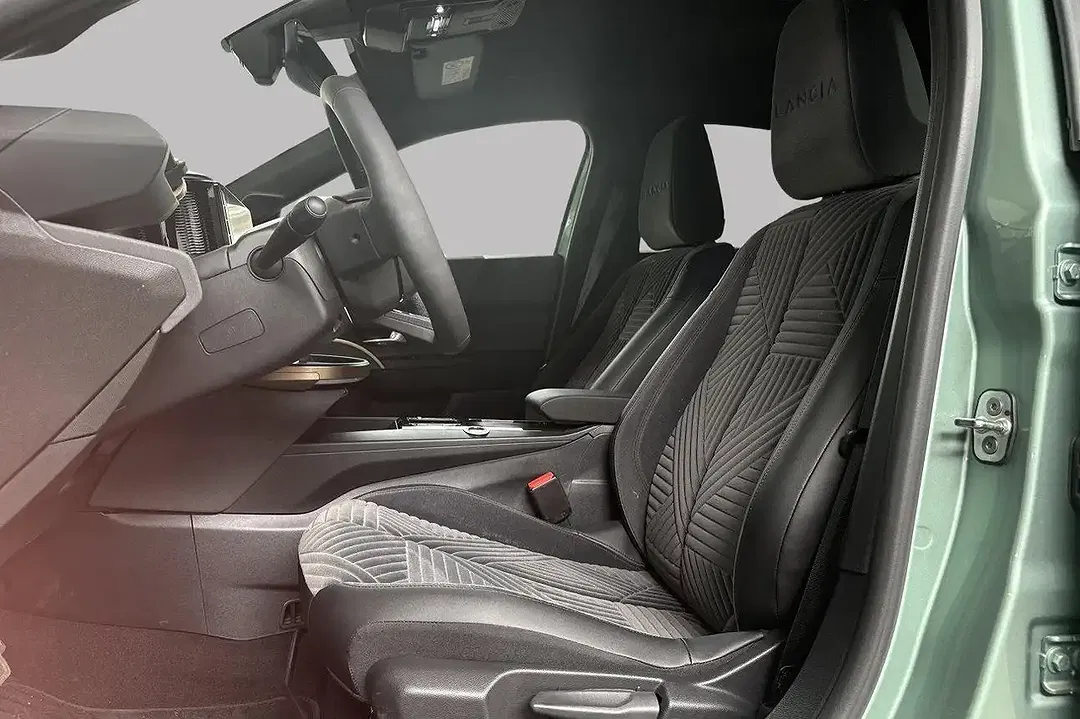 Lancia Ypsilon - Thumbnail 9