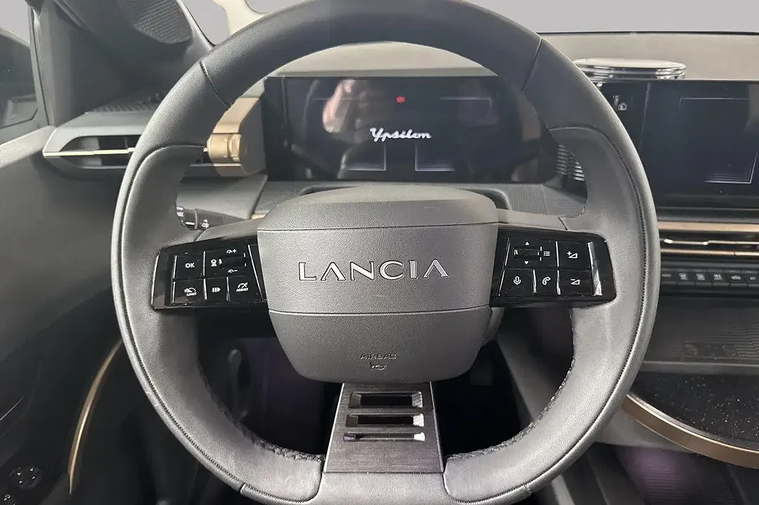 Lancia Ypsilon - Thumbnail 11
