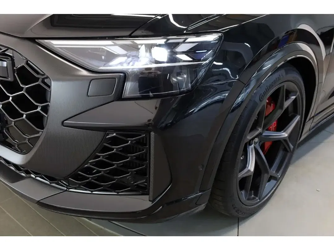 Audi RS Q8 - Thumbnail 6