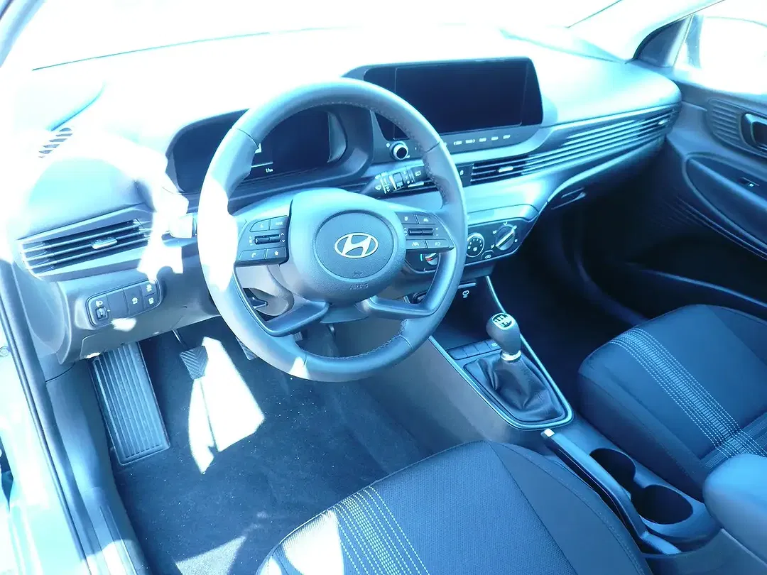 Hyundai i20 - Thumbnail 10