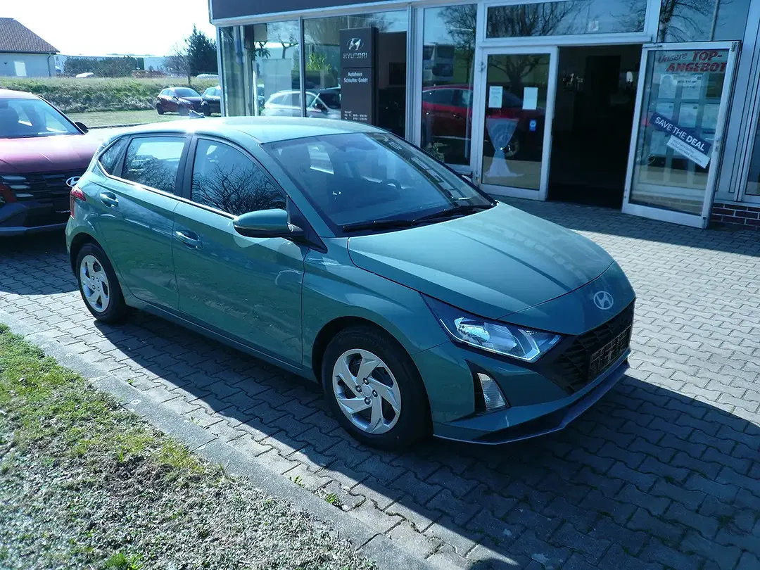 Hyundai i20 - Thumbnail 3