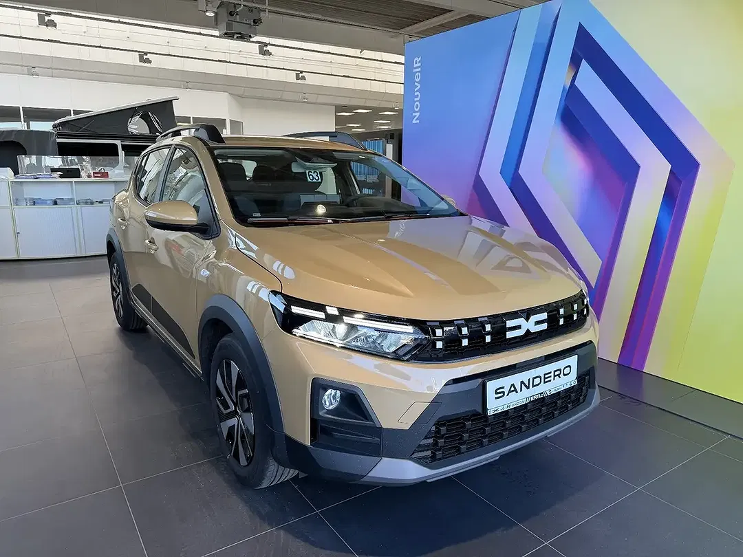 Dacia Sandero - Thumbnail 3