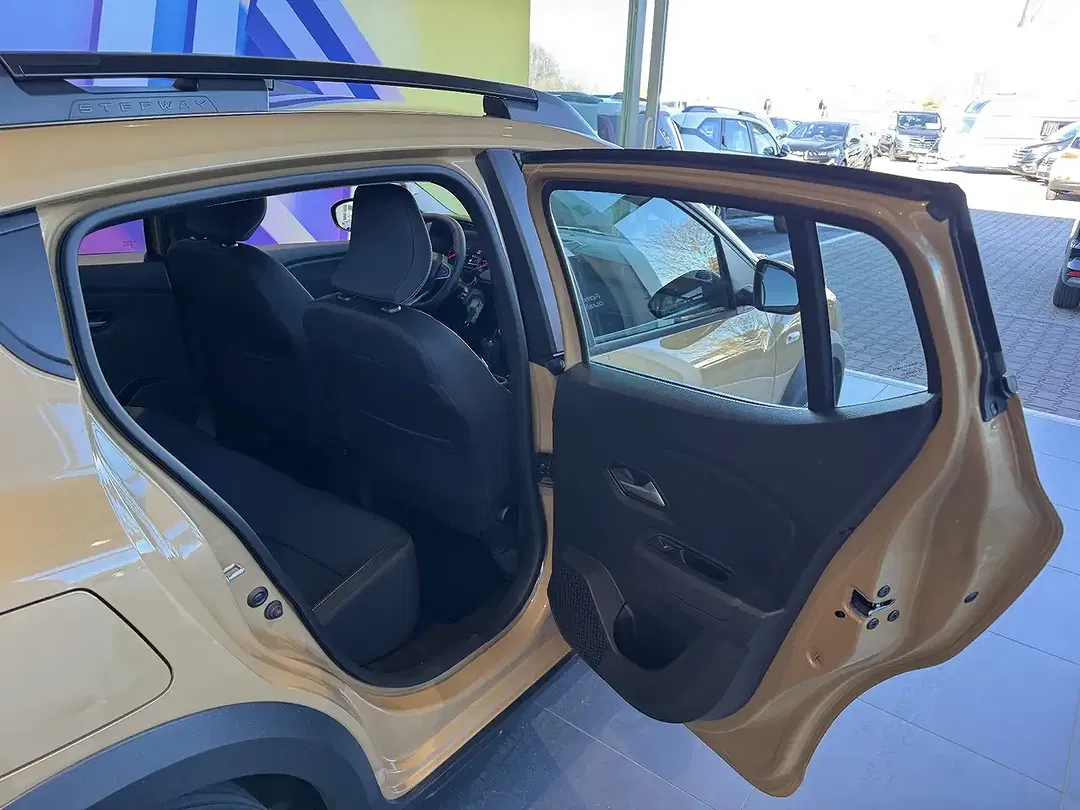 Dacia Sandero - Thumbnail 9
