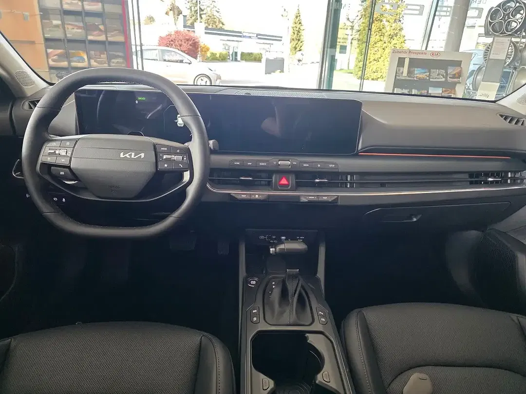 Kia K4 - Thumbnail 17