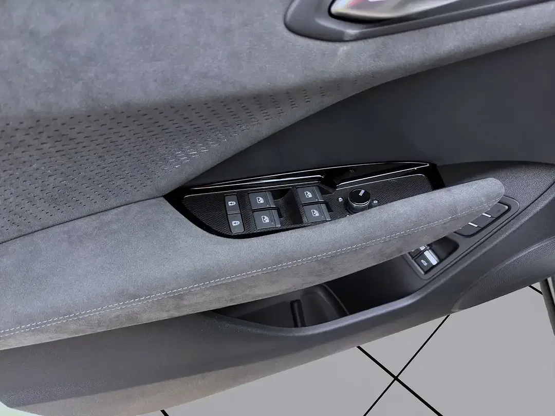 Audi Q3 - Thumbnail 11