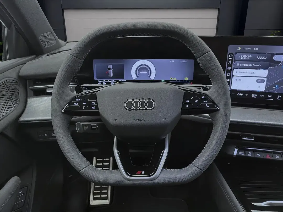 Audi Q3 - Thumbnail 12