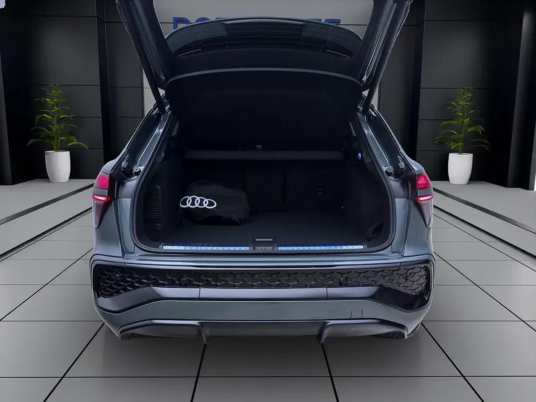 Audi Q3 - Thumbnail 5