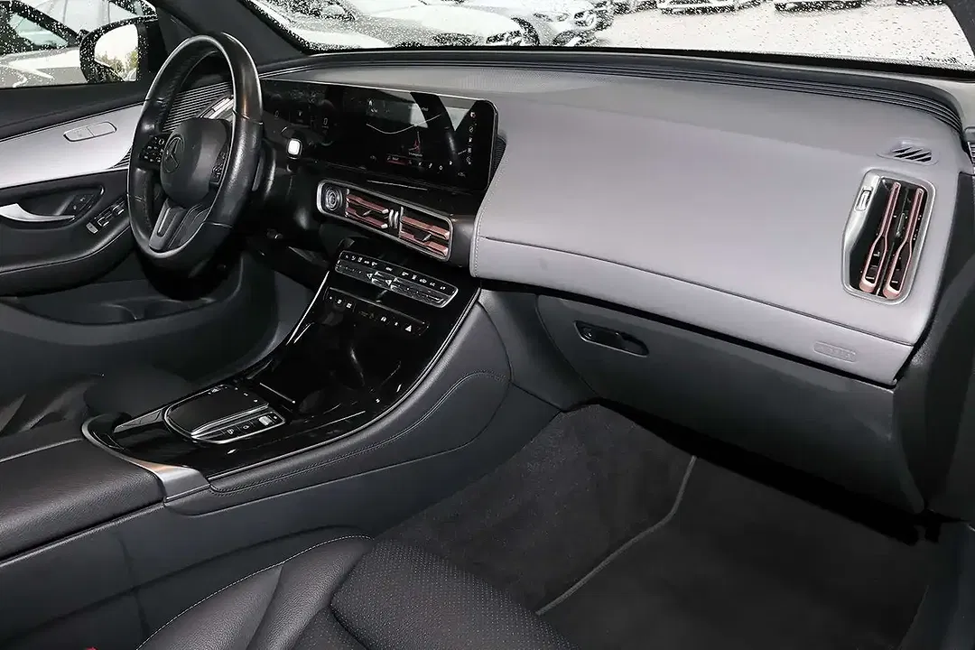 Mercedes-Benz EQC 400 - Thumbnail 10