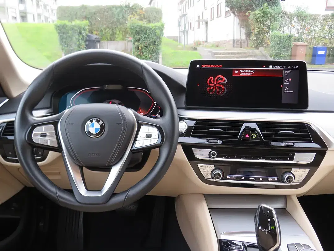 BMW 520 - Thumbnail 11