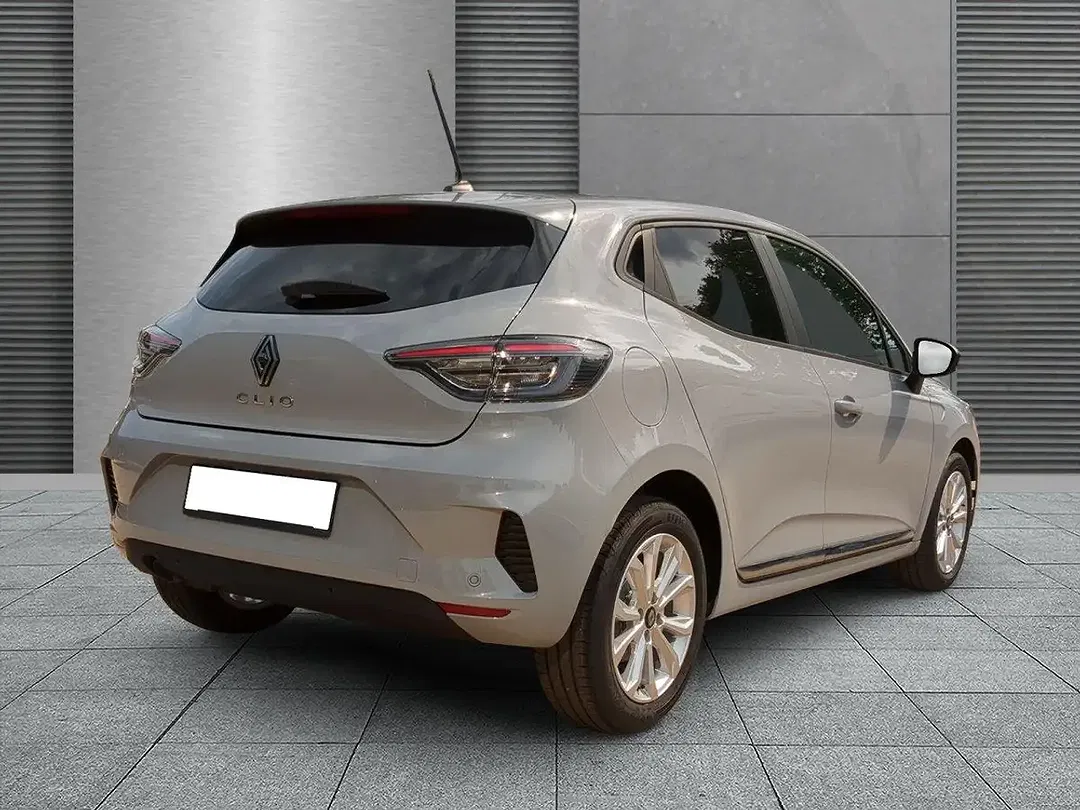Renault Clio - Thumbnail 3