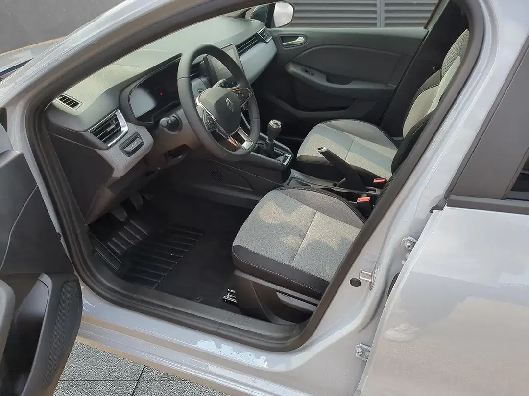 Renault Clio - Thumbnail 4