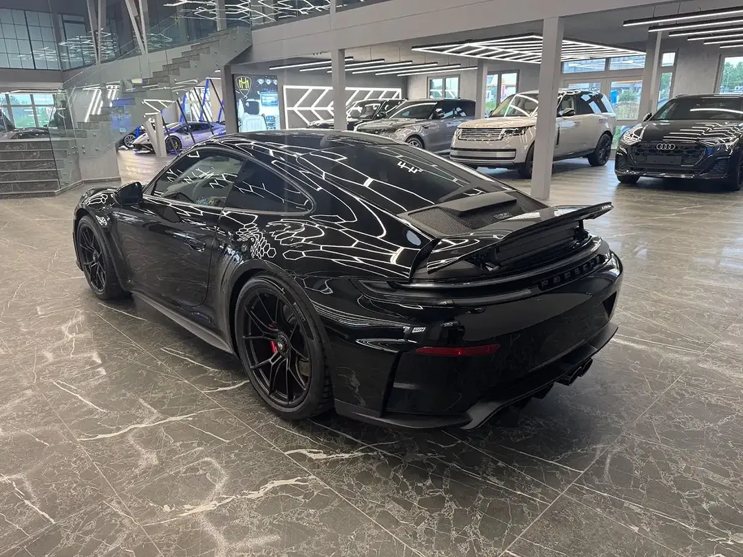 Porsche 992 - Thumbnail 11
