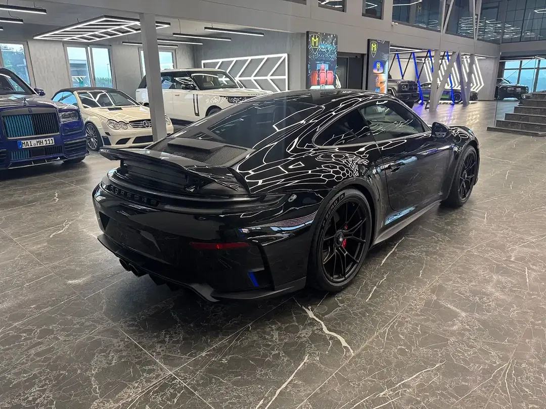 Porsche 992 - Thumbnail 7