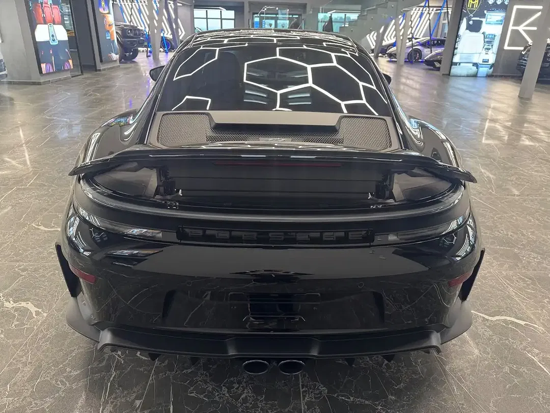 Porsche 992 - Thumbnail 9