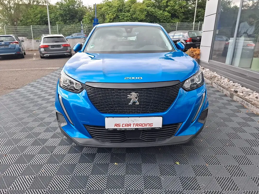Peugeot 2008 - Thumbnail 3