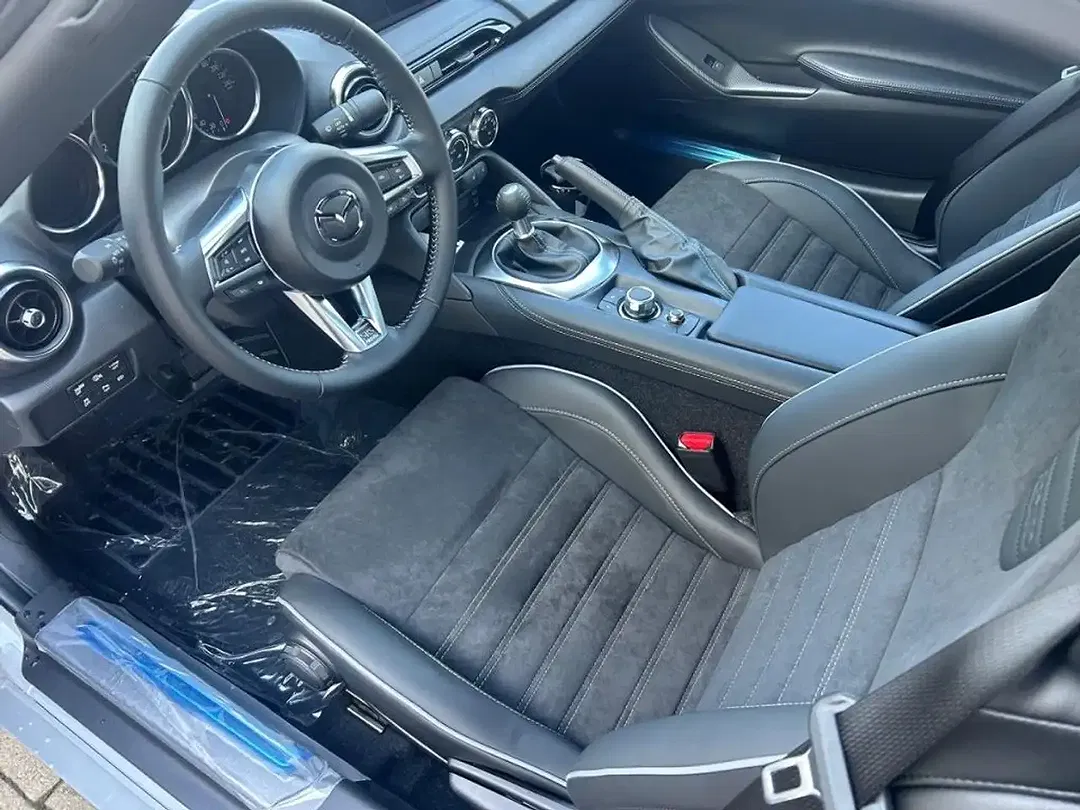 Mazda MX-5 - Thumbnail 10