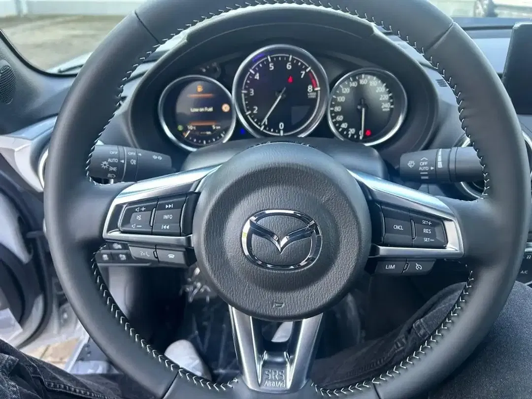 Mazda MX-5 - Thumbnail 13