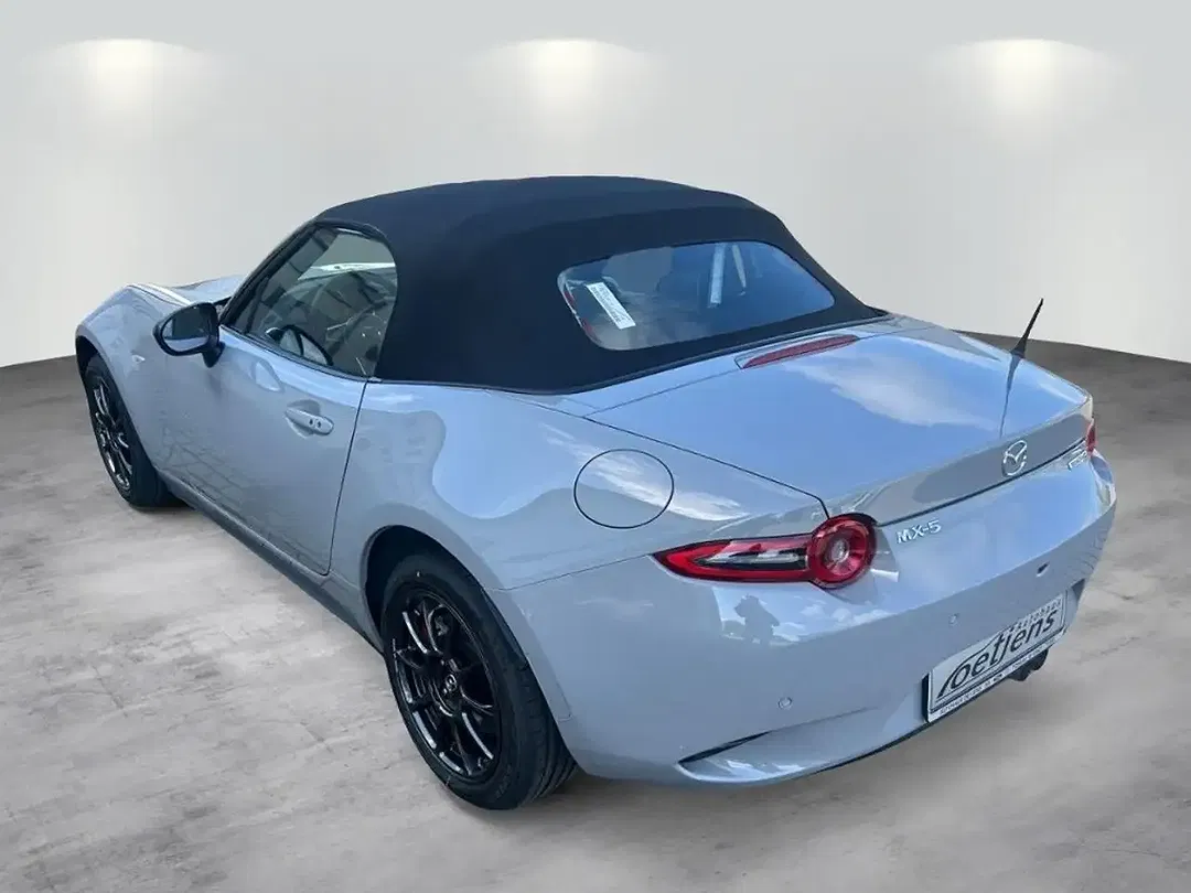Mazda MX-5 - Thumbnail 4