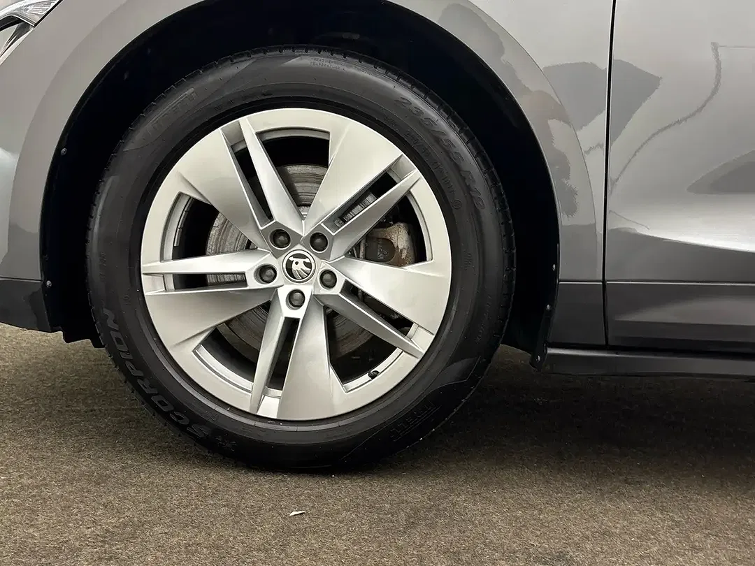 Skoda Enyaq - Thumbnail 6