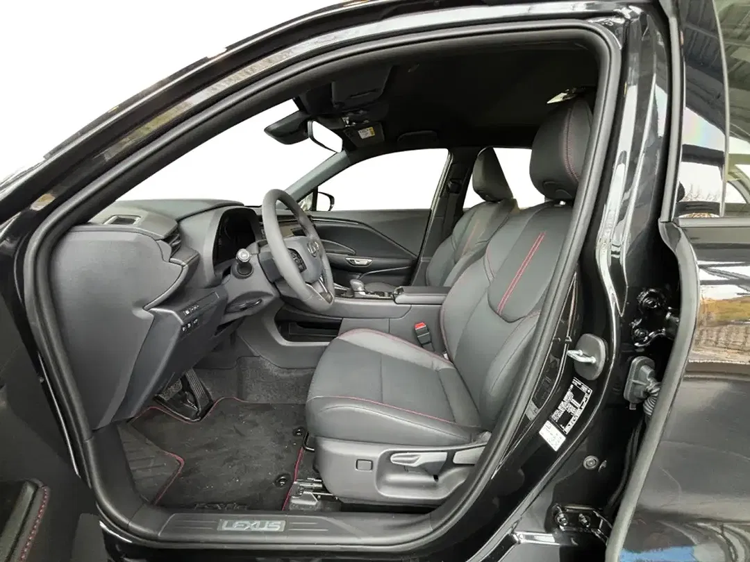 Lexus LBX - Thumbnail 12