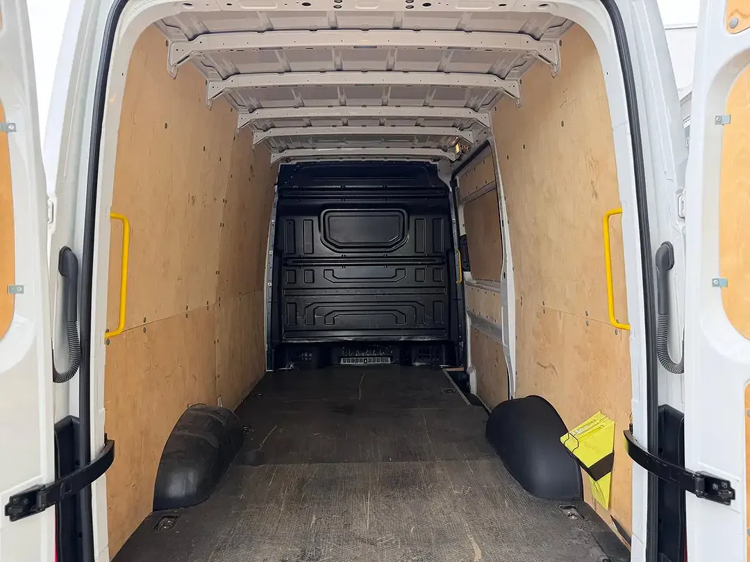 Volkswagen Crafter - Thumbnail 12