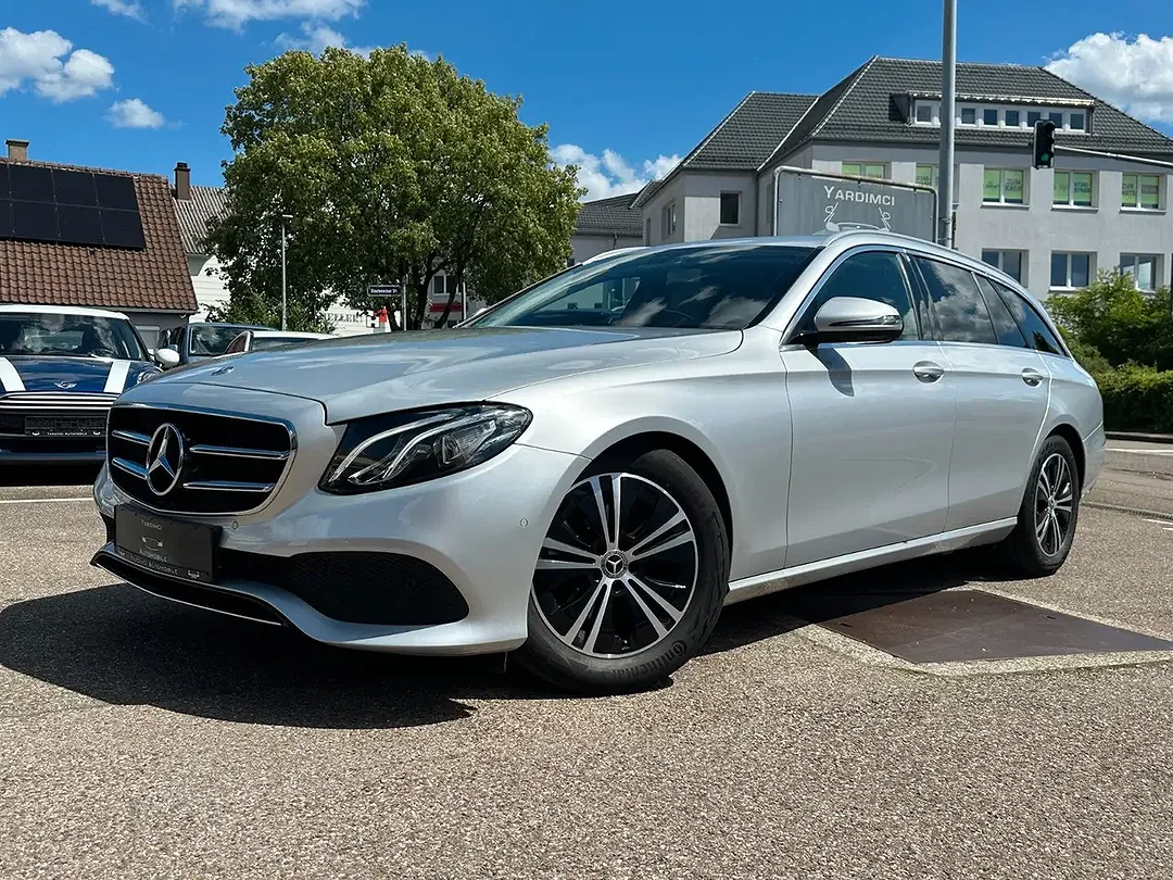 Mercedes-Benz E 200 - Afbeelding 1