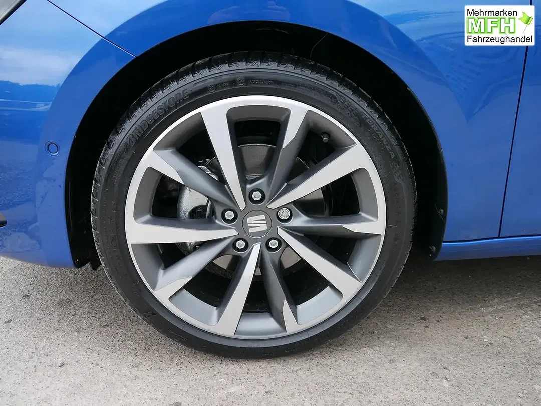 CUPRA Leon - Thumbnail 3