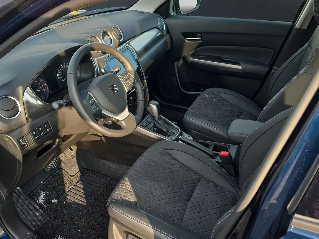 Suzuki Vitara - Thumbnail 12