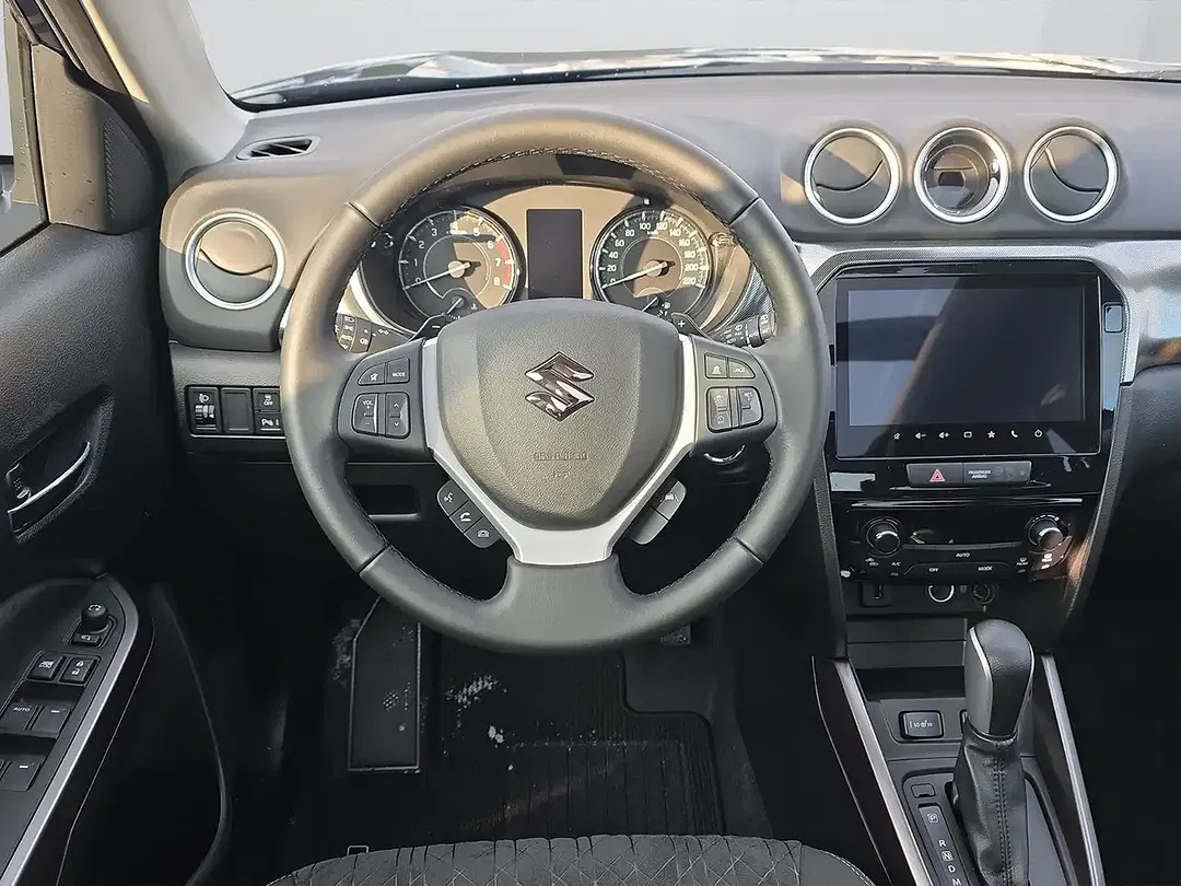 Suzuki Vitara - Thumbnail 14