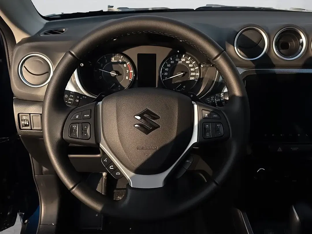 Suzuki Vitara - Thumbnail 15
