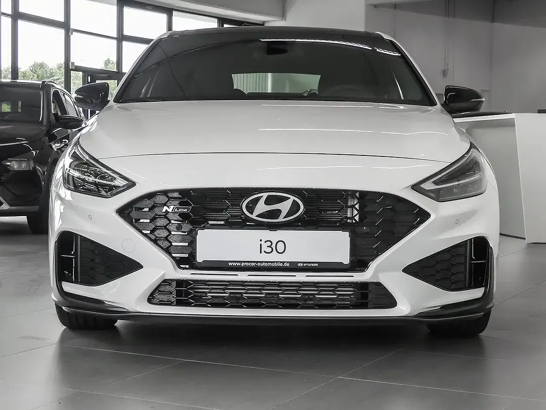 Hyundai i30 - Thumbnail 3