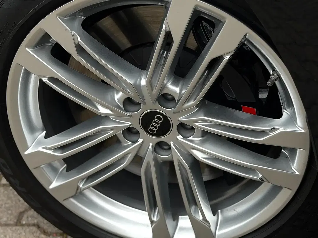 Audi S8 - Thumbnail 9