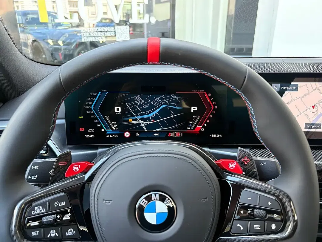 BMW M3 - Thumbnail 4