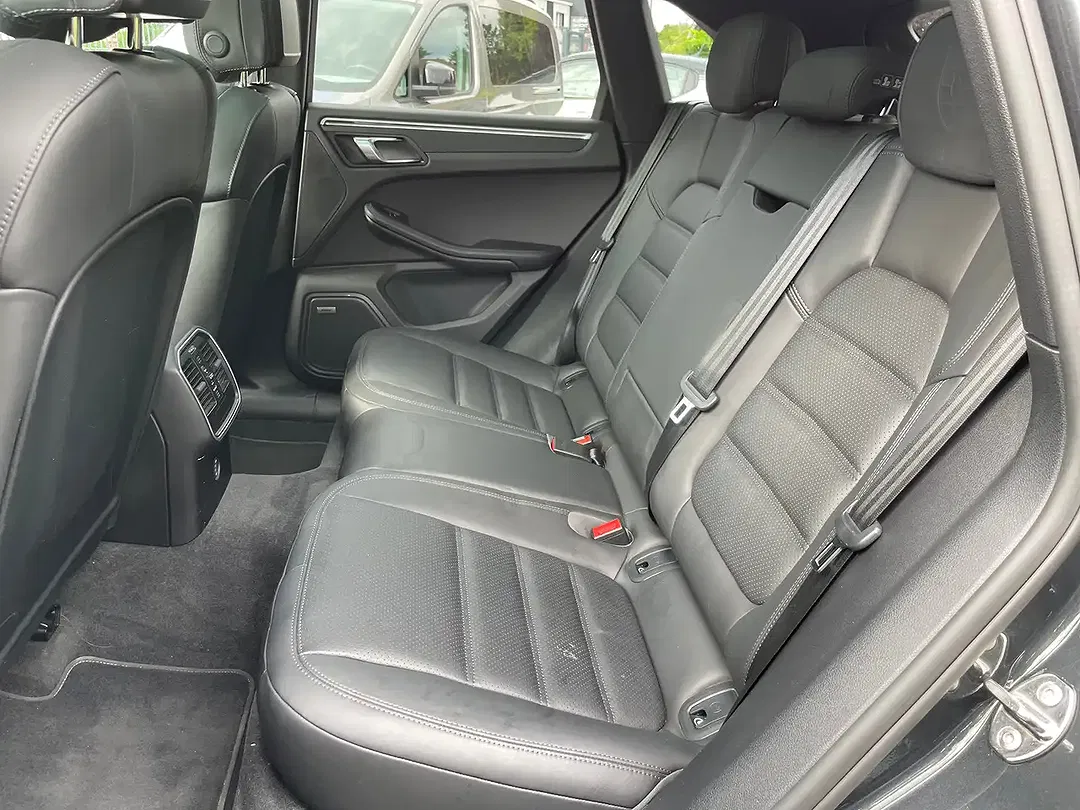 Porsche Macan - Thumbnail 12