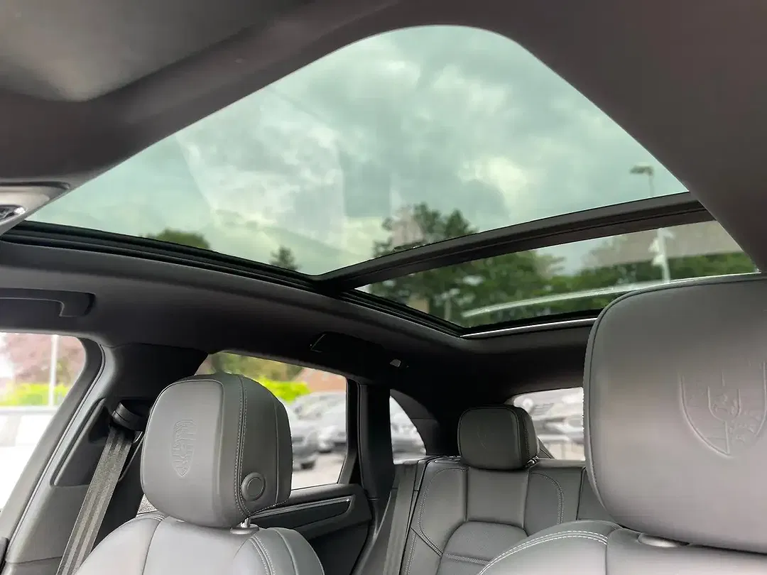 Porsche Macan - Thumbnail 14
