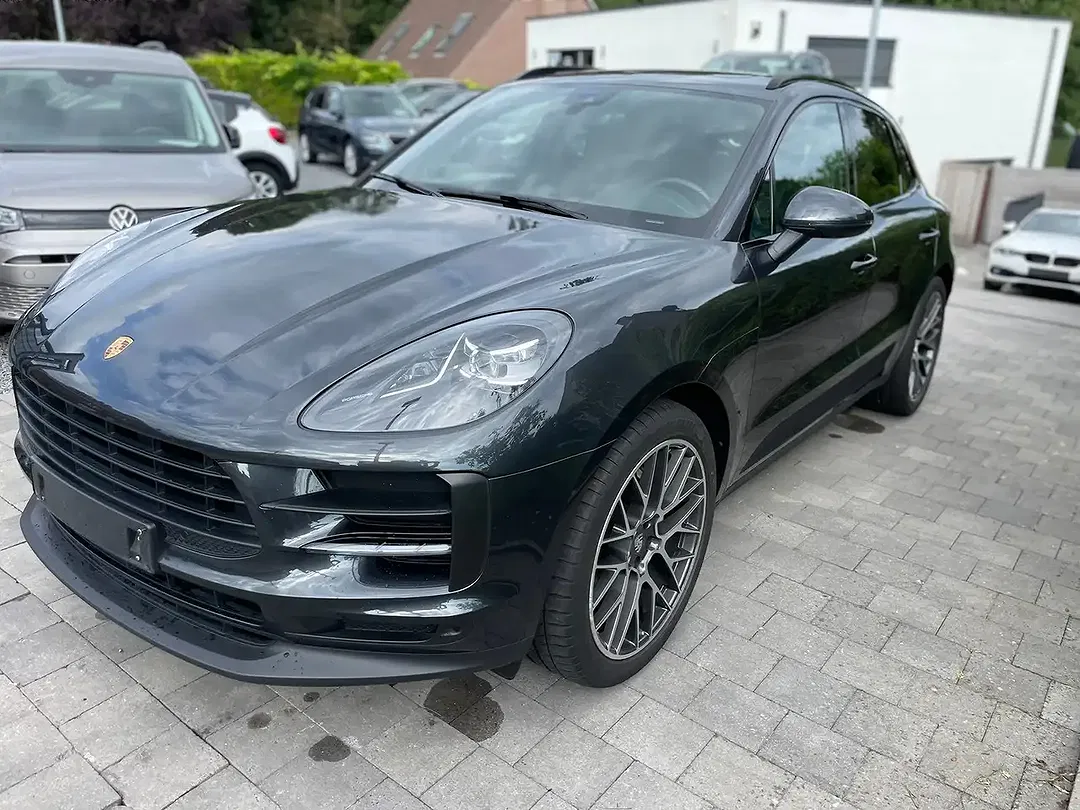 Porsche Macan - Thumbnail 3