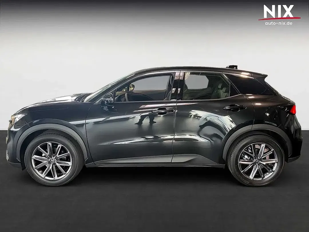 Lexus LBX - Thumbnail 6