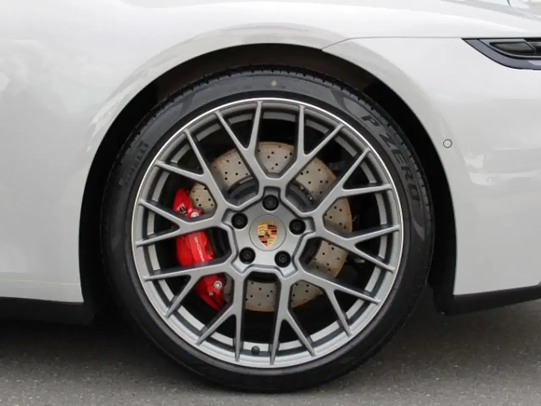 Porsche 992 - Thumbnail 14