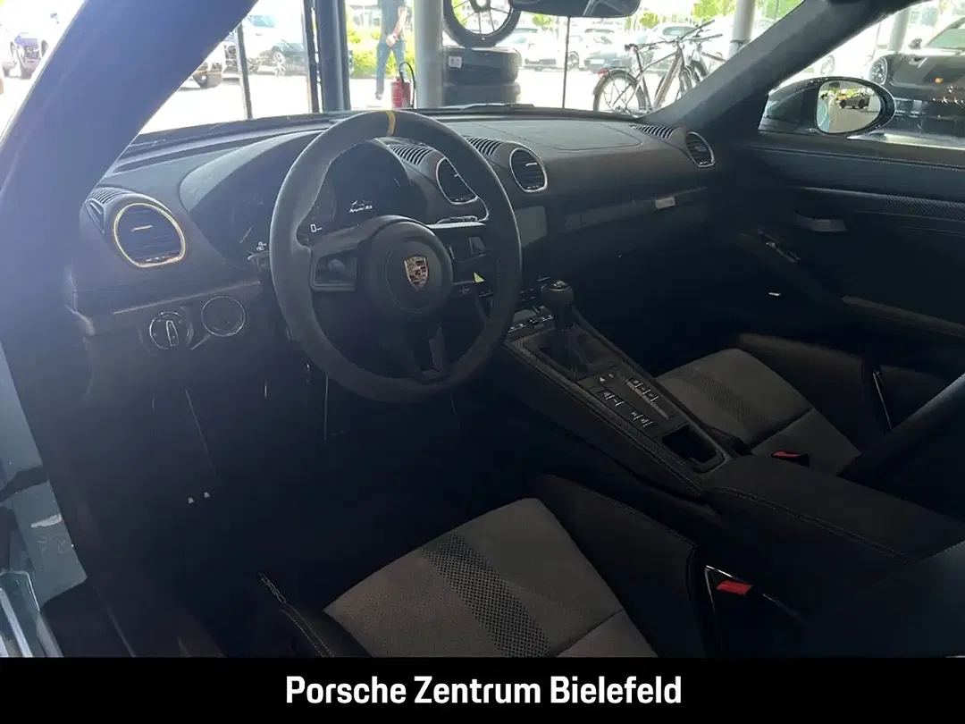 Porsche 718 Spyder - Thumbnail 11