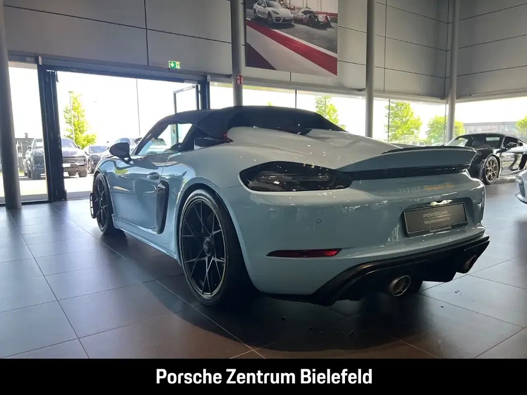 Porsche 718 Spyder - Thumbnail 3