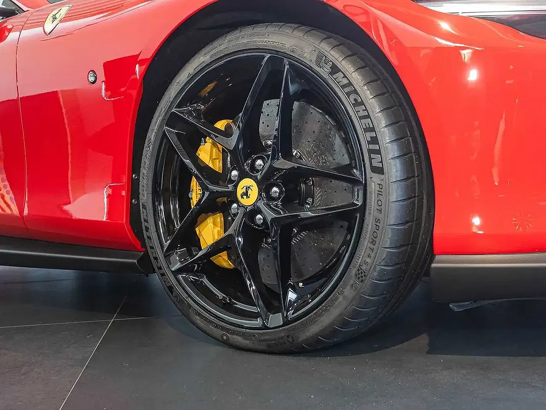 Ferrari Roma - Thumbnail 8