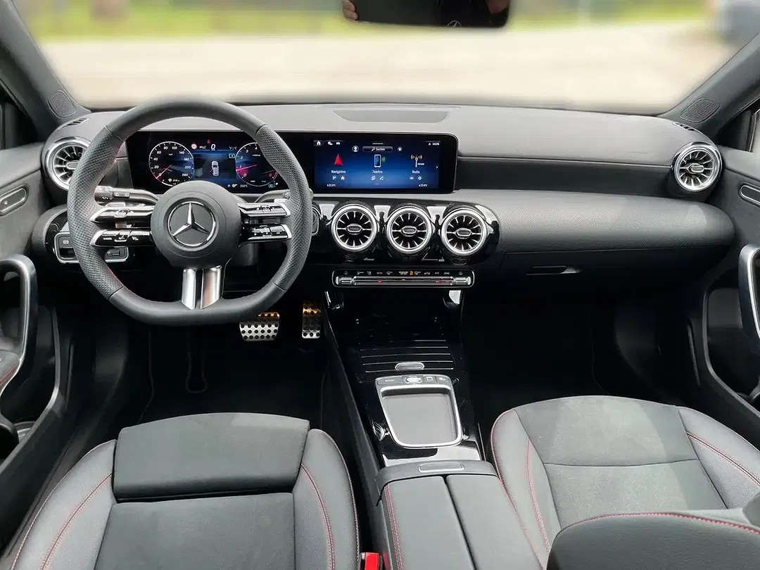 Mercedes-Benz A 200 - Thumbnail 10