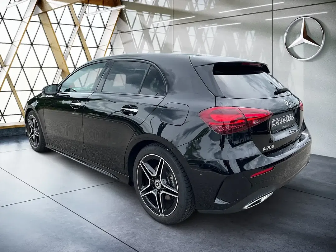 Mercedes-Benz A 200 - Thumbnail 11
