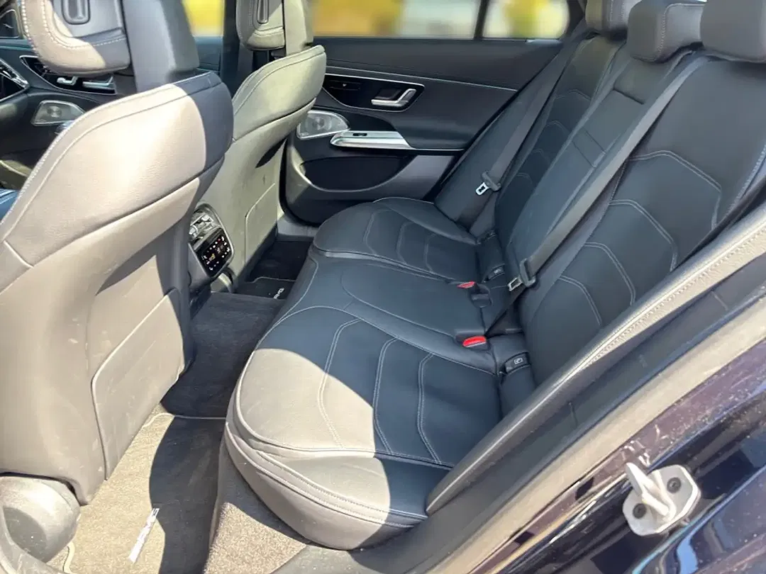 Mercedes-Benz E 450 - Thumbnail 13