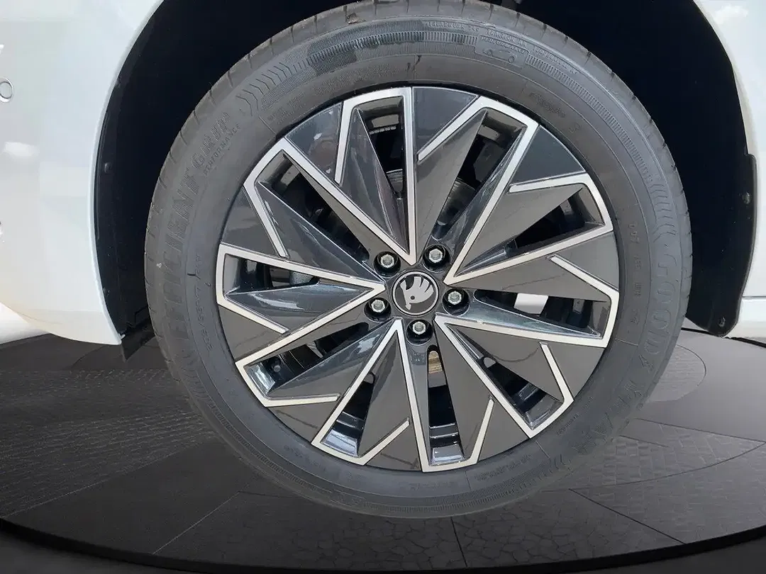 Skoda Kamiq - Thumbnail 7