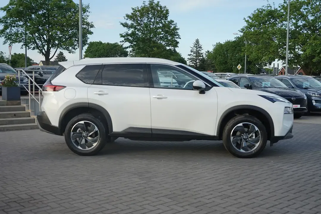 Nissan X-Trail - Thumbnail 4