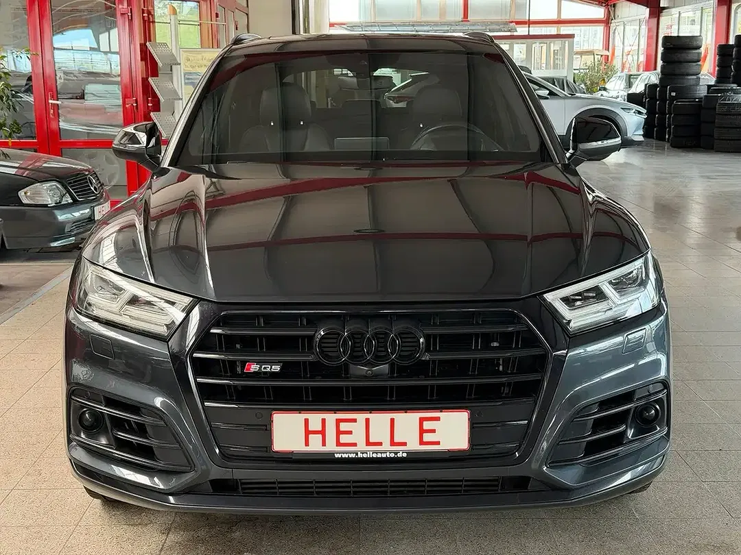 Audi SQ5 - Thumbnail 2
