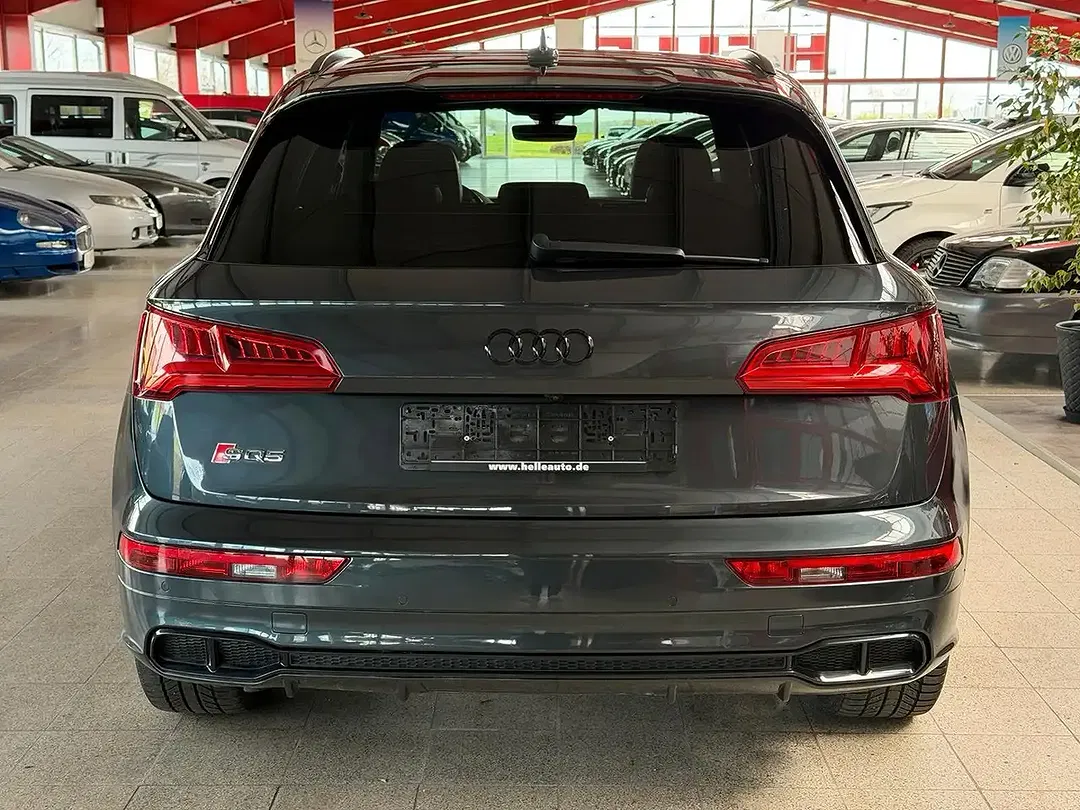 Audi SQ5 - Thumbnail 6