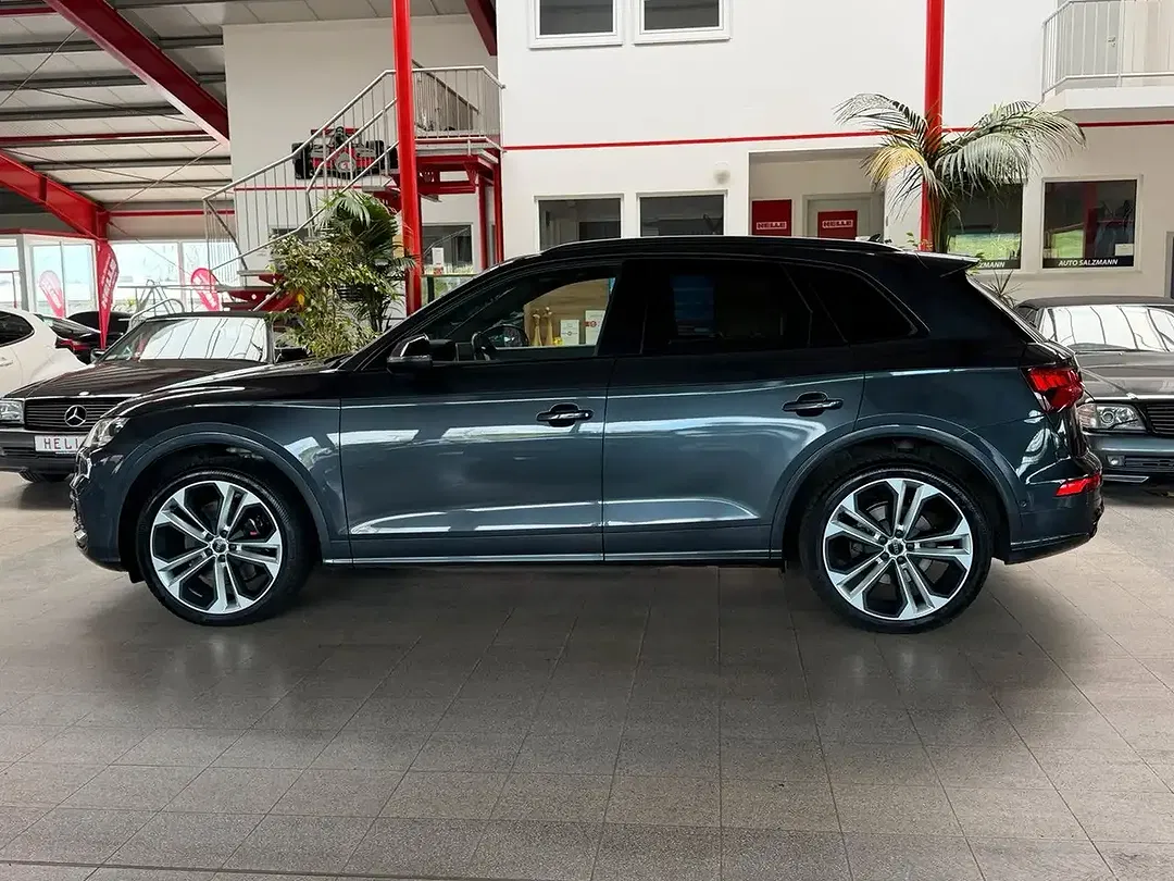 Audi SQ5 - Thumbnail 9